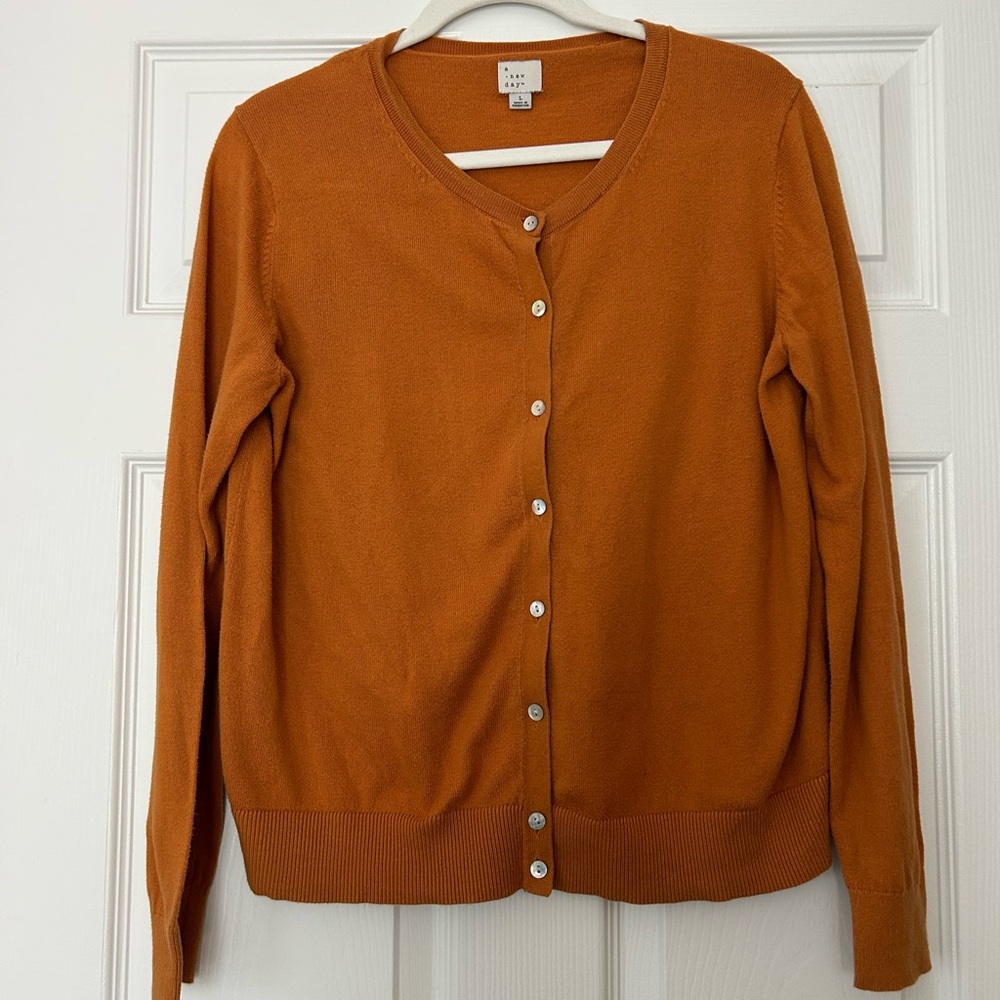 A New Day Women’s Orange Classic Crew Neck Cardigan L